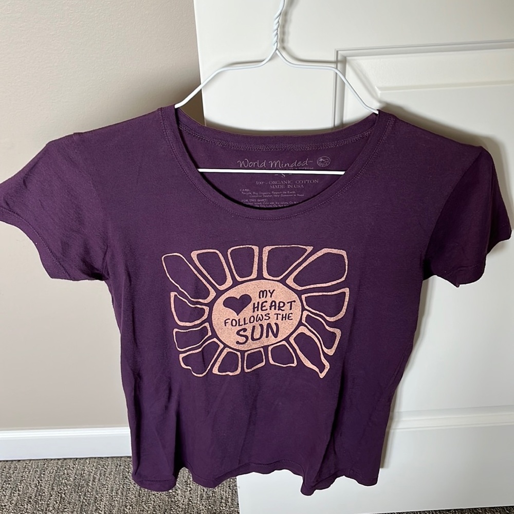 Tshirt- size S - graphic reads: my heart follows the sun - preowned, EUC, purple